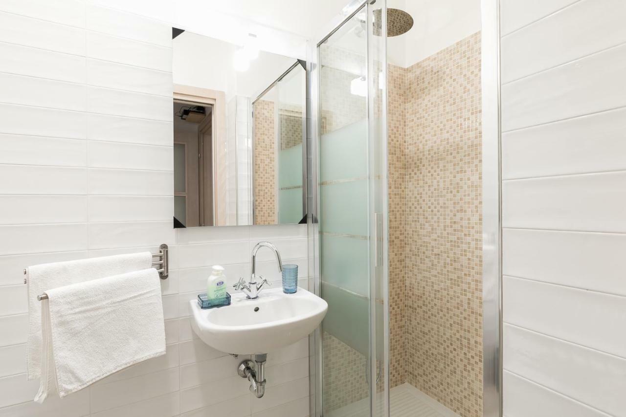 Stars Luxury Apartments 1 Roma Ngoại thất bức ảnh