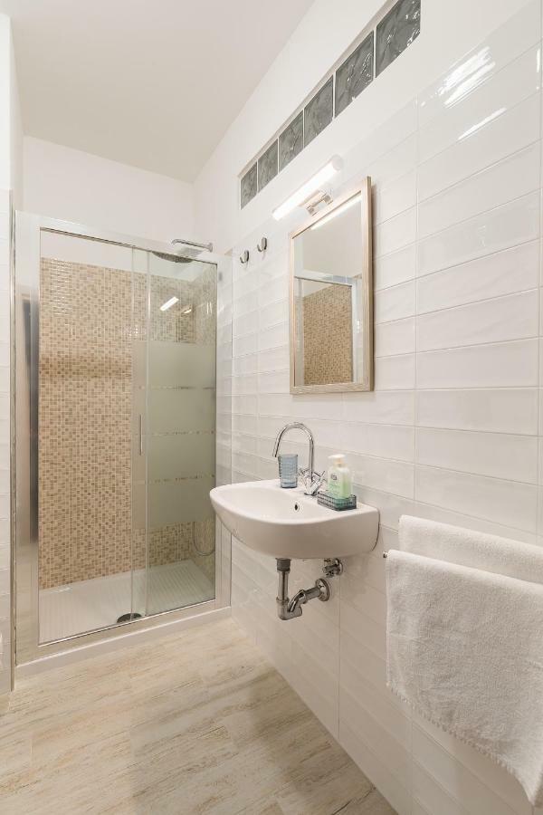 Stars Luxury Apartments 1 Roma Ngoại thất bức ảnh
